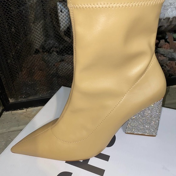 Schultz Caramel Midcalf Boots Crystal Bling Dimensional Heel Brand new. Size 11 - Picture 4 of 6